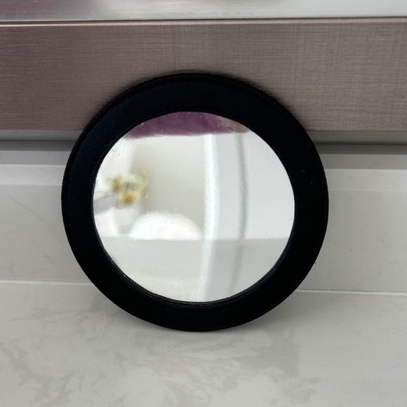 Chanel mirror - Picture 1 of 2
